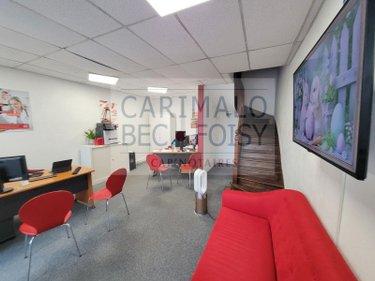 Local commercial à vendre à Châteaudun dans l'Eure-et-Loir (28200), ref : RC/988 Centre-ville Local commercial à vendre à Châteaudun dans l'Eure-et-Loir (28200), ref : RC/988 Centre-ville Local commercial à vendre à Châteaudun dans l'Eure-et-Loir (28200), ref : RC/988 Centre-ville