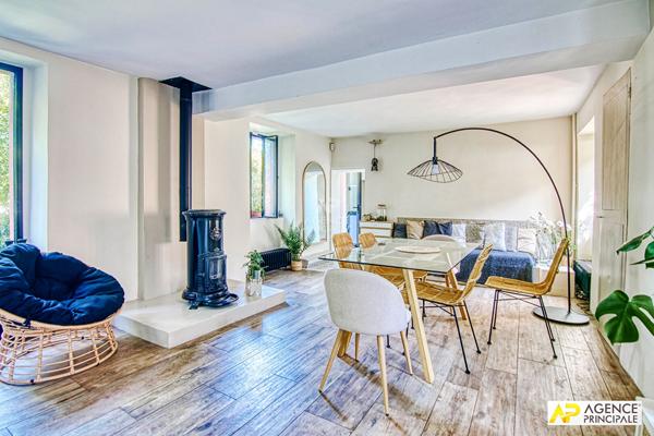 La Celle Saint-Cloud Les Gressets Maison 9 pièces 219m² habitables (310m² au sol ) sur parcelle de 680 m² avec garage et piscine 1 450 000 € **  - Référence  28212