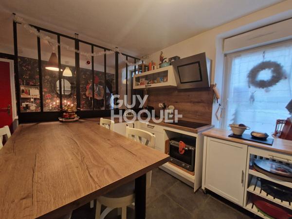 RARE ! MAISON D'ENVIRON 165 M2 DANS LE BOURG D'ELVEN !