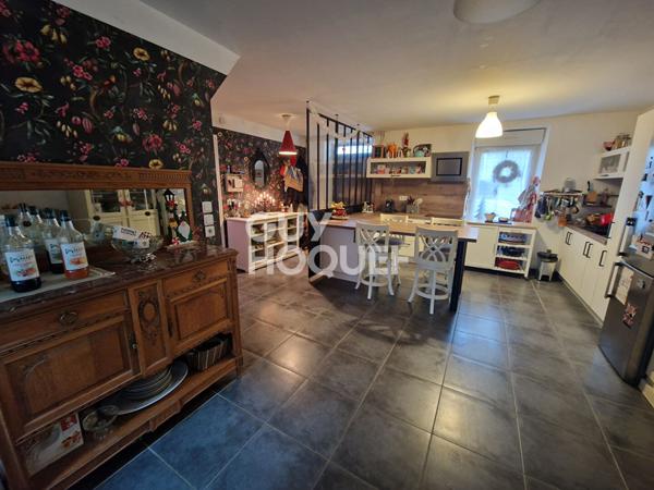 RARE ! MAISON D'ENVIRON 165 M2 DANS LE BOURG D'ELVEN !