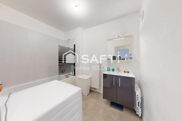 Appartement T3 avec loggia et 2 places de parking