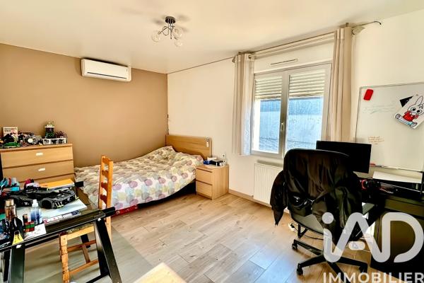 Maison à vendre 8 pièces 228 m² Linas