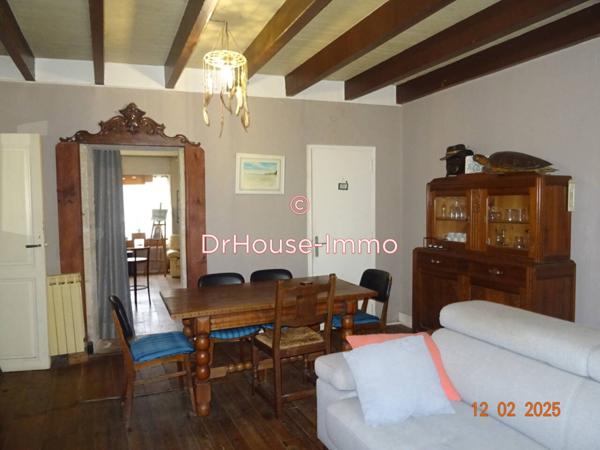 Immeuble à vendre 9 pièces de 230 m²