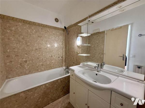 VENTE APPARTEMENT - MARSEILLE (13011)