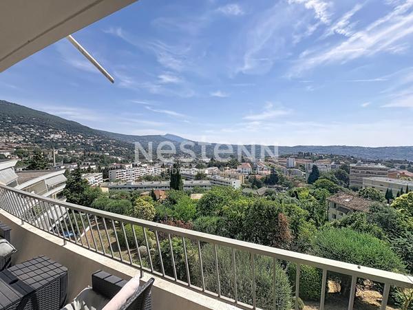 Exceptionnel appartement 4 pièces dernier étage avec vue panoramique à Grasse - Saint Claude