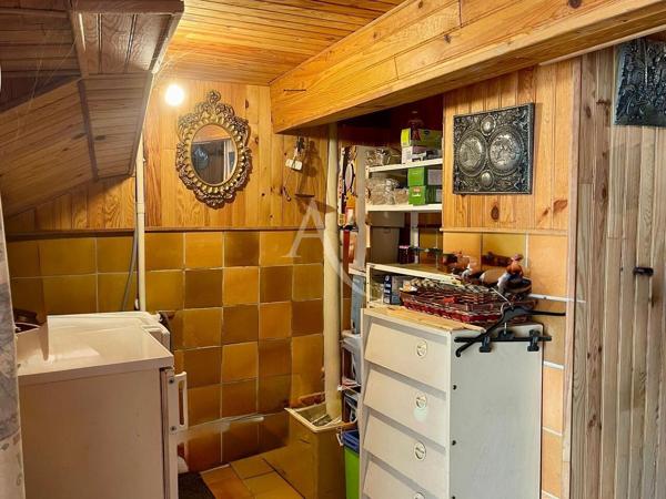 MAISON DE VILLAGE T3 DE 72 m² (93 m² au total) AU CALME AU COEUR DE RIEZ