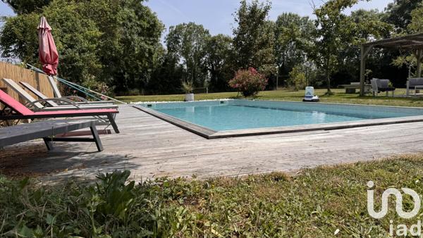 Maison à vendre 20 pièces 590 m² Anais