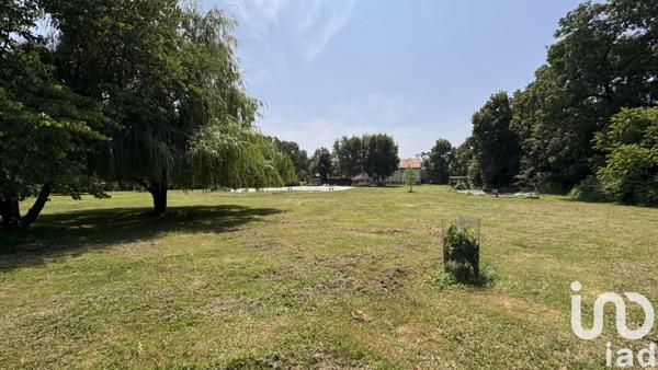 Maison à vendre 20 pièces 590 m² Anais