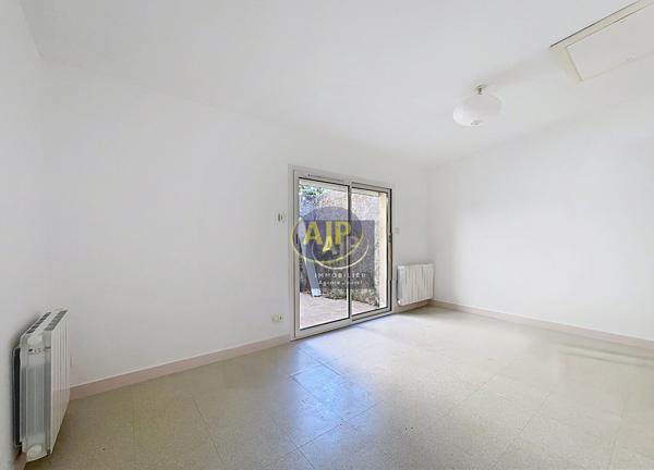 Appartement à louer Nantes : 1 pièces, 15m² avec 0 chambre(s) à 399€ - AJP Immobilier Nantes Jouzel