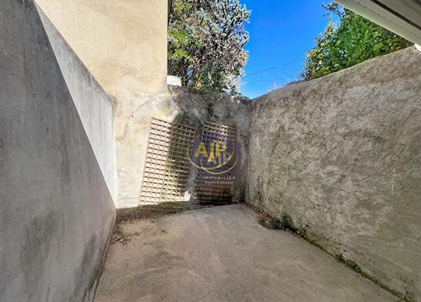 Appartement à louer Nantes : 1 pièces, 15m² avec 0 chambre(s) à 399€ - AJP Immobilier Nantes Jouzel