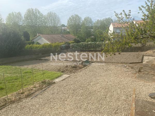 Maison à vendre de 138m² à Bressuire avec 4 chambre et terrain de plus de 800m²