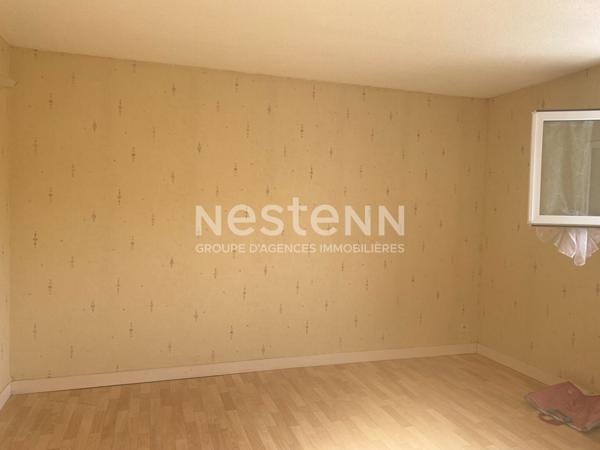 Maison à vendre de 138m² à Bressuire avec 4 chambre et terrain de plus de 800m²