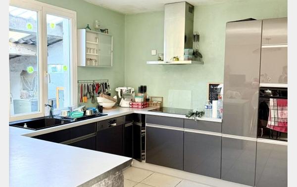 Vente Villa rénové(e) Courthezon   