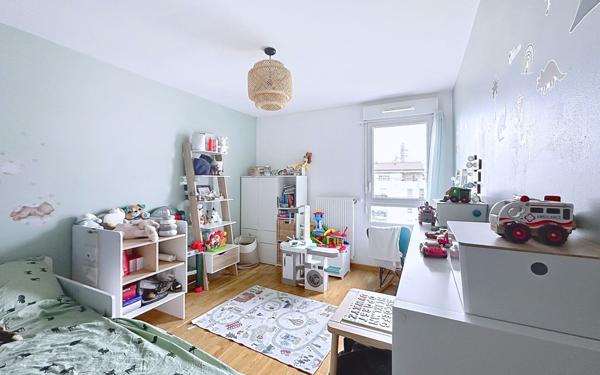 Appartement à vendre    4 pièces •  Villefranche-sur-Saône