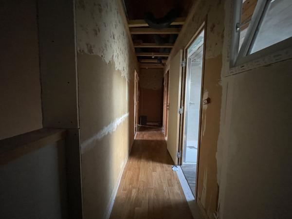 Maison familiale de 158 m2 - beau potentiel - secteur prisé et calme à Châtellerault