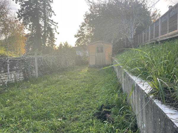 Maison familiale de 158 m2 - beau potentiel - secteur prisé et calme à Châtellerault