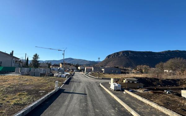 Terrain à vendre    Laragne-Montéglin