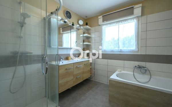 Maison à vendre    7 pièces •  Wavrin