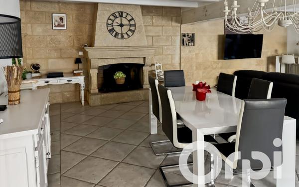 Maison à vendre    4 pièces •  Montfrin