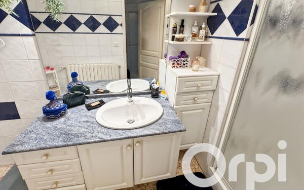 Maison à vendre    4 pièces •  Montfrin