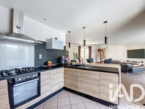 Maison à vendre 9 pièces 223 m² Baho