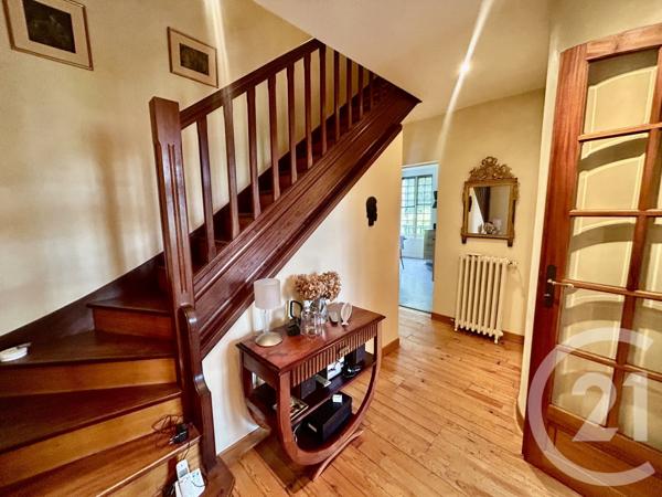 Maison à vendre  5 pièces - 140 m 2   PAU  - 64