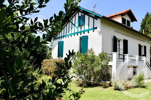 Maison à vendre  5 pièces - 140 m 2   PAU  - 64