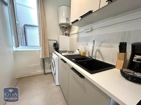 Appartement à louer 1 pièce 22.92m² Marseille 7e Arrondissement (13007)