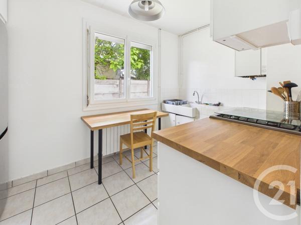 Maison à vendre  4 pièces - 72 m 2   VILLENAVE D ORNON  - 33