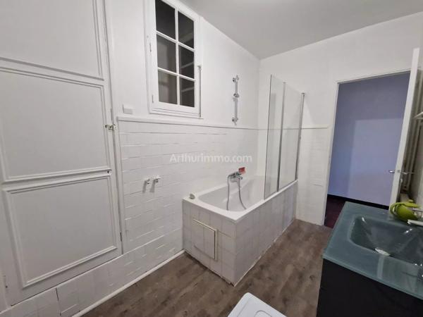 Location                                                      Appartement
                        
                     3 pièces                      96 m2                     à Draguignan