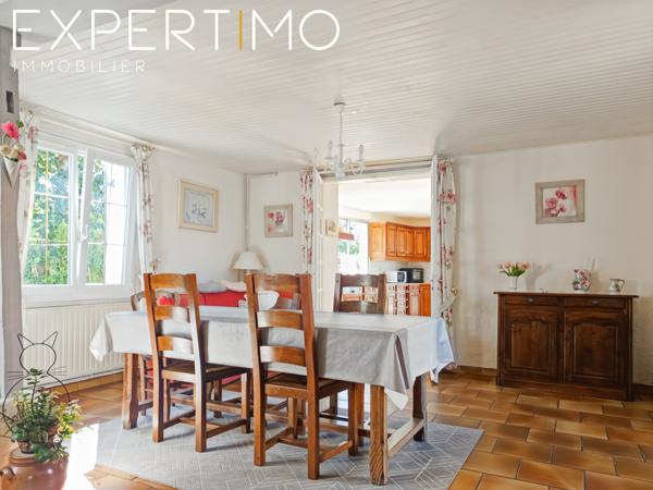 Longère de caractère sur 3 587 m² de terrain clos et arboré