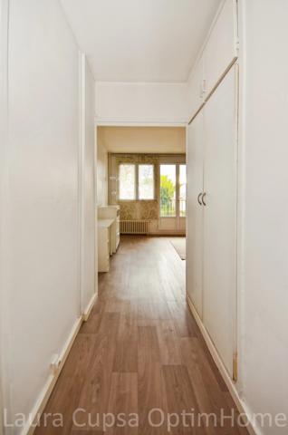 ARCUEIL - 2 MIN RER LAPLACE - STUDIO 26,06 M², ASCENSEUR, BALCON, GRANDE CAVE