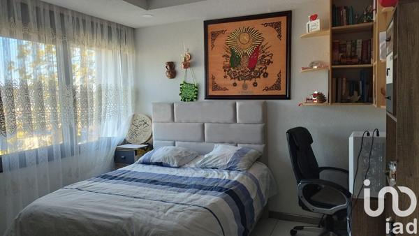 Maison 9 pièces de 320 m² à Oyonnax (01100)