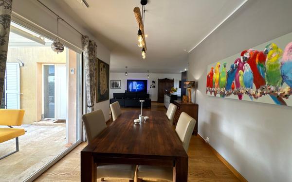 Maison à vendre    7 pièces •  Pézenas