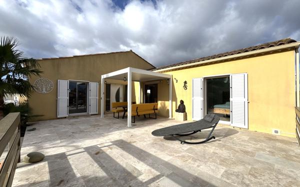 Maison à vendre    7 pièces •  Pézenas