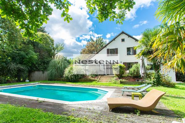 Maison de 7 pièces à Vendre à Saint Fargeau Ponthierry, lacs de la Guiche, 4 chambres, Garage double, sous-sol total,