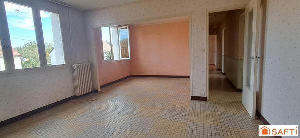 pavillon 4 chambres et sous sol complet / 500m²