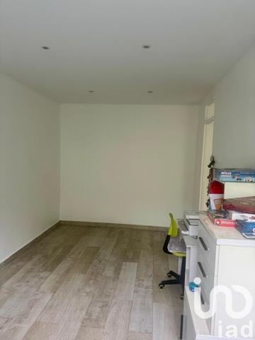 Maison 4 pièces de 200 m² à Baie-Mahault (97122)