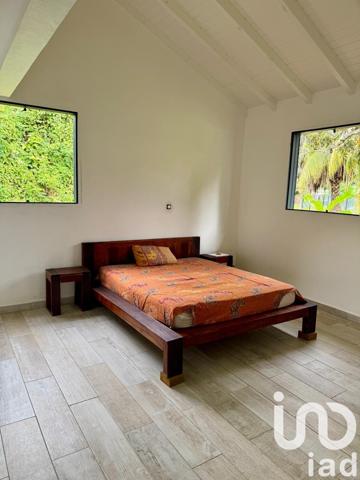 Maison 4 pièces de 200 m² à Baie-Mahault (97122)