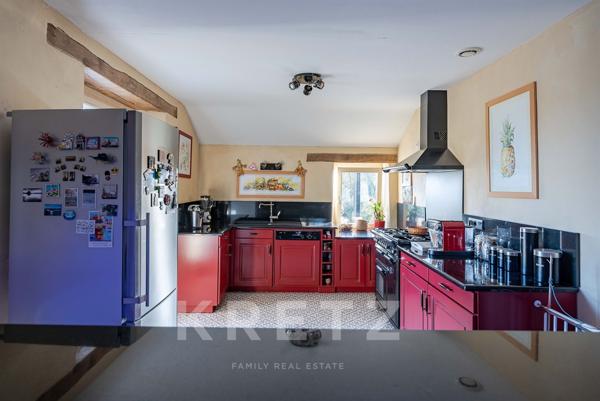 🌊 MAISON EN PIERRE | VUE SUR LA LAITA | PISCINE | TERRAIN 1 900 m² | 160 m² | EXPOSÉE SUD |