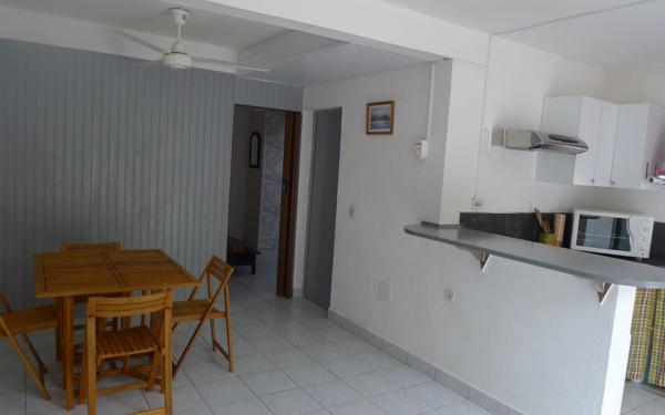 Maison à vendre    8 pièces •  Le Moule