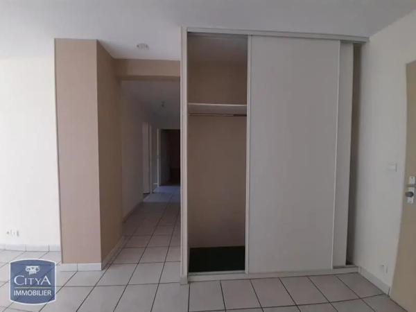 Appartement à louer 3 pièces 81.91m² Besançon (25000)