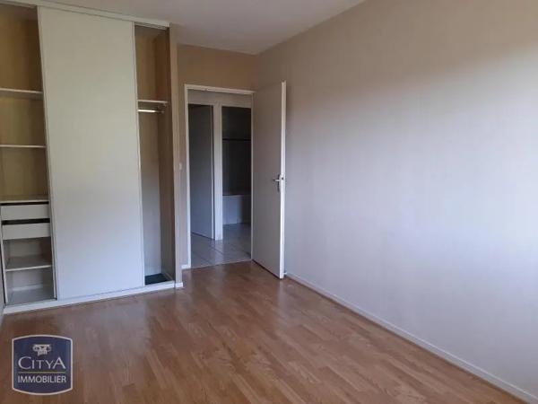 Appartement à louer 3 pièces 81.91m² Besançon (25000)