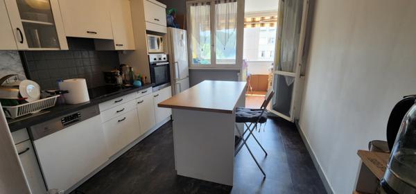 Aix-en-Provence (13090) Chambre en colocation dans un T4