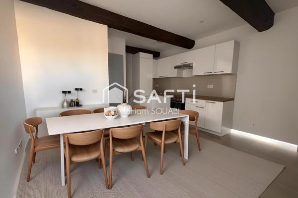 Maison d’environ 75m2 entièrement rénovée, parking et terrasse