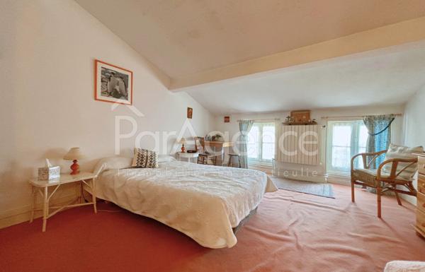 ROYAN, MAISON DE VILLE 4 pièces A PROXIMITE IMMEDIATE DU MA