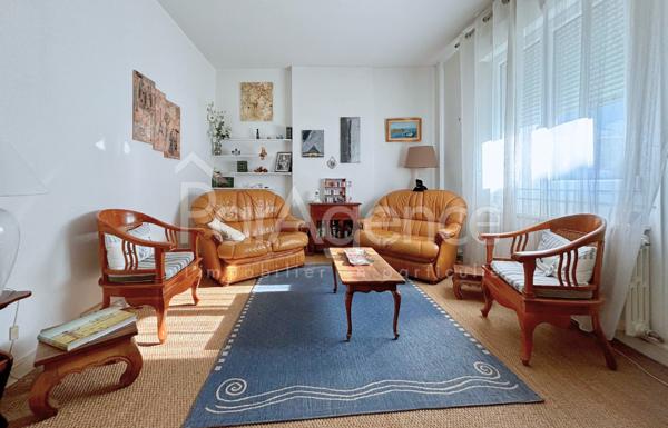 ROYAN, MAISON DE VILLE 4 pièces A PROXIMITE IMMEDIATE DU MA