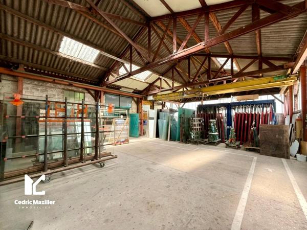 Local commercial 330 m2 +Terrain