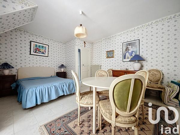 Maison à vendre 8 pièces 196 m² Saint-Georges-de-Luzençon