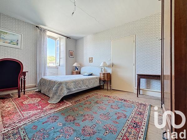 Maison à vendre 8 pièces 196 m² Saint-Georges-de-Luzençon